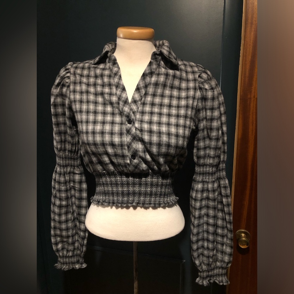 Plaid Cropped Blouse